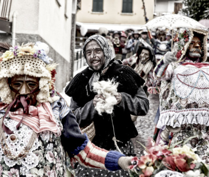 Viaggio nel suggestivo mondo del Carnevale di Schignano