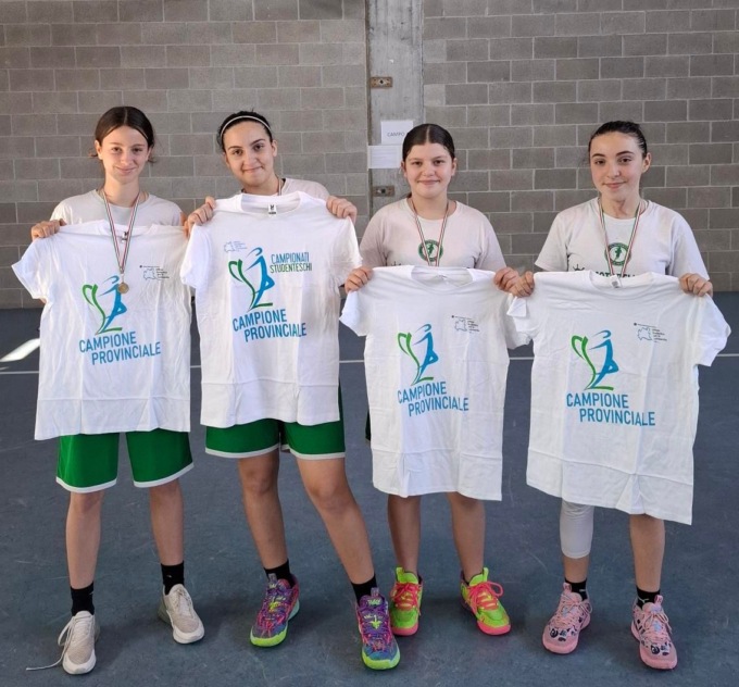 Le “fantastiche 4” campionesse provinciali del torneo di Basket 3×3