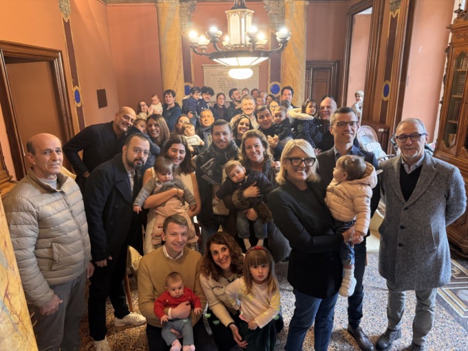 Un sostegno concreto alle famiglie. Consegnato il bonus di Benvenuto ai nuovi nati