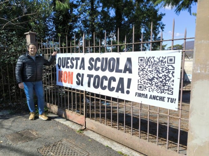 Novecento firme per salvare la scuola “Don Milani” di Sagnino