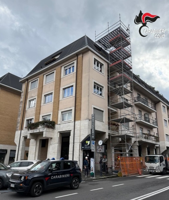 Violazioni in un cantiere in centro paese, multe per 38mila euro