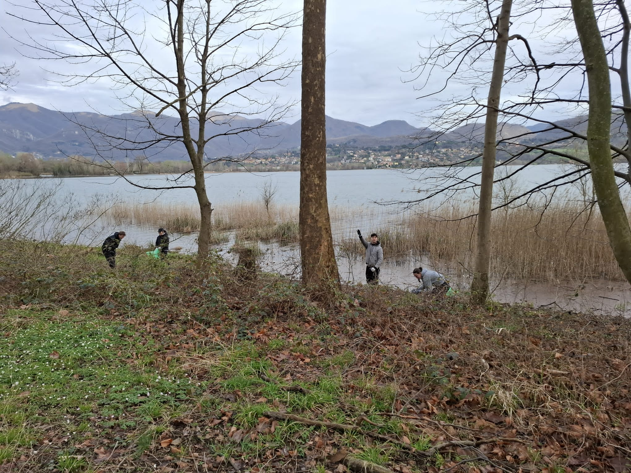 pulizia area a lago rogeno (6)