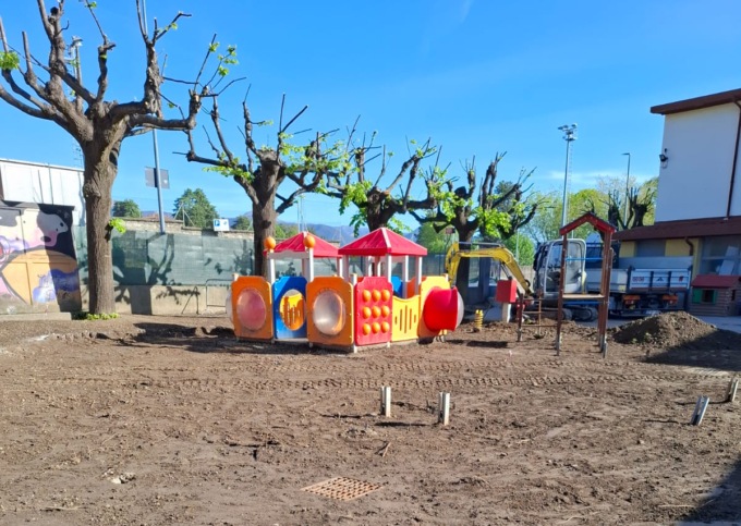 Lavori al giardino della scuola dell’infanzia