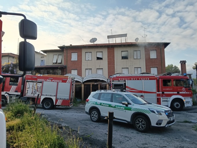 Fiamme alla ex Cisa: sarebbero causate dall’ennesimo “raid”