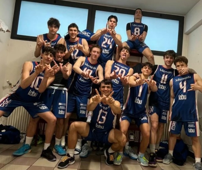 Gli Under17  di Cantù sbancano Bassano e volano alle finali nazionali di Chiusi