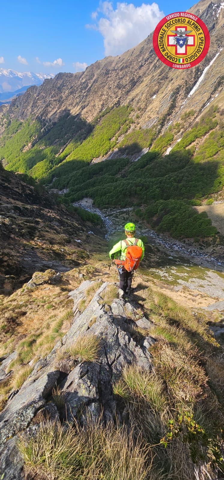 Livo turista disperso vigili del fuoco e soccorso alpino