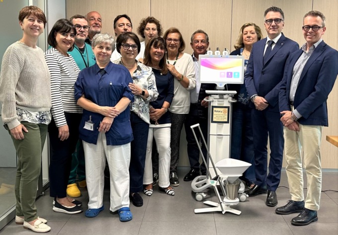 Asst Lariana, doppia donazione dal Rotary Club di Appiano Gentile e delle Colline Comasche