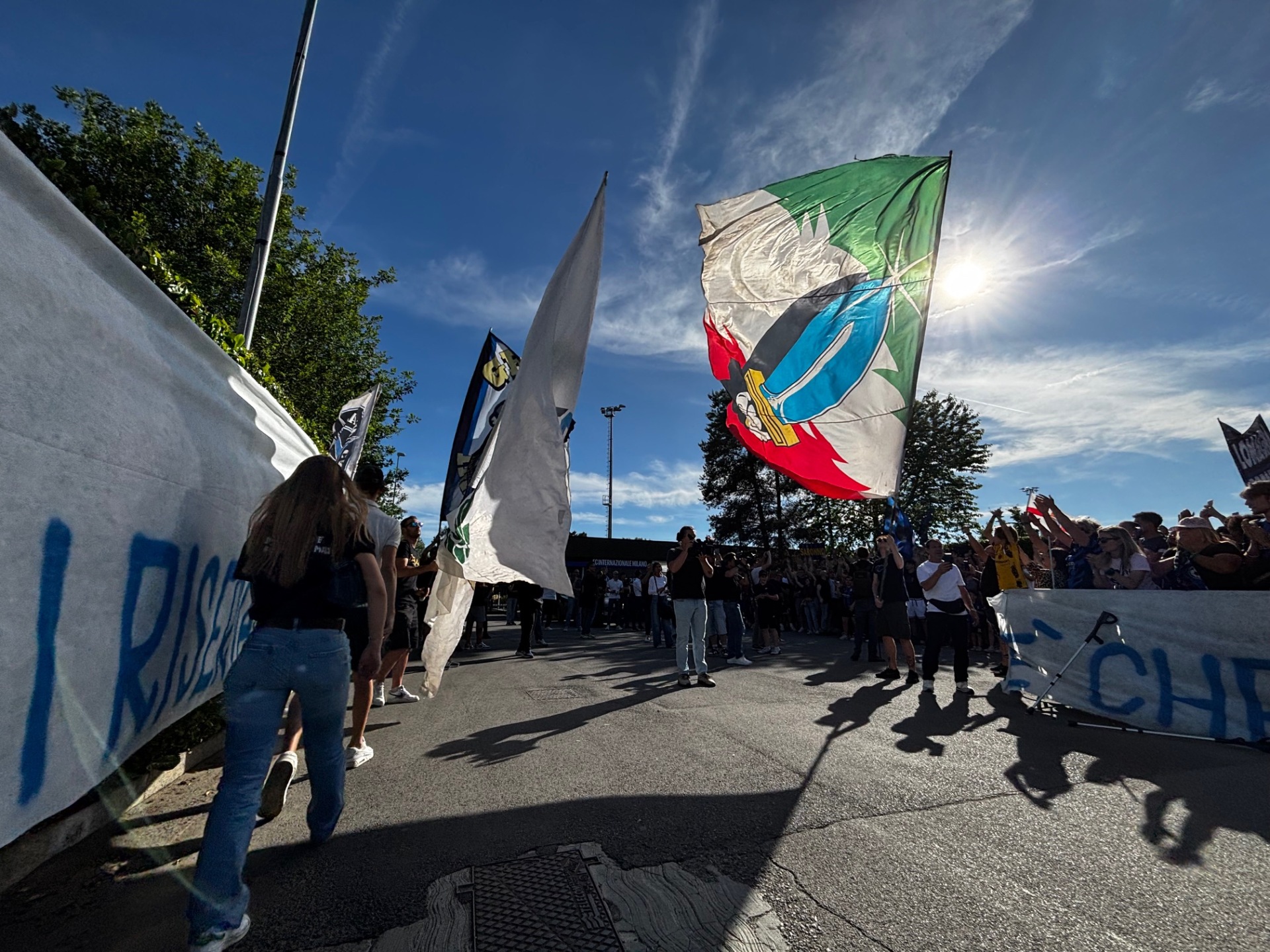 appiano gentile protesta pinetina