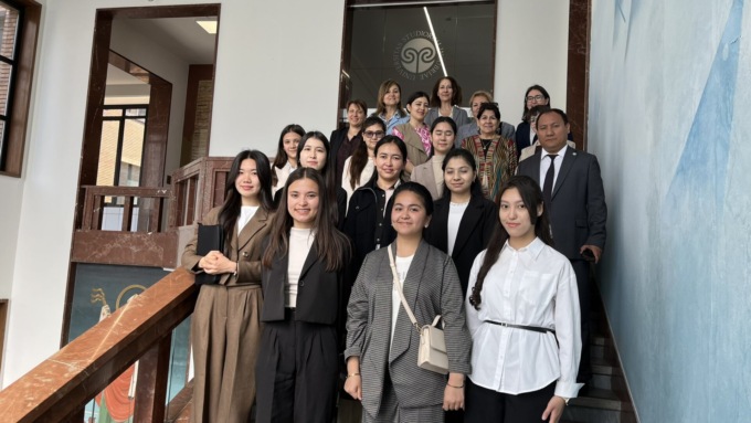 Sei mesi all’Insubria per dieci studentesse uzbeke