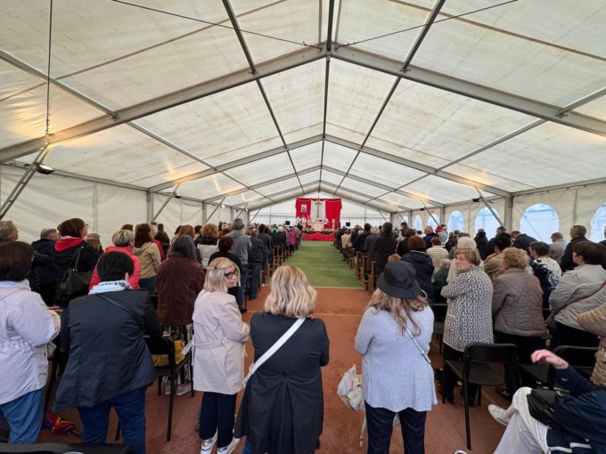 Folla di fedeli a Cascina Amata per Santa Rita