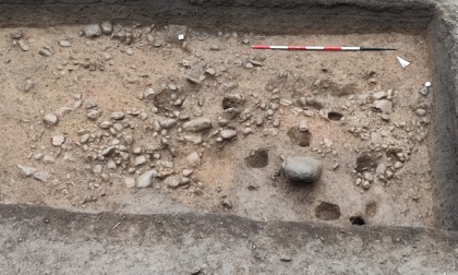 Reperti del Neolitico trovati durante i lavori al cimitero