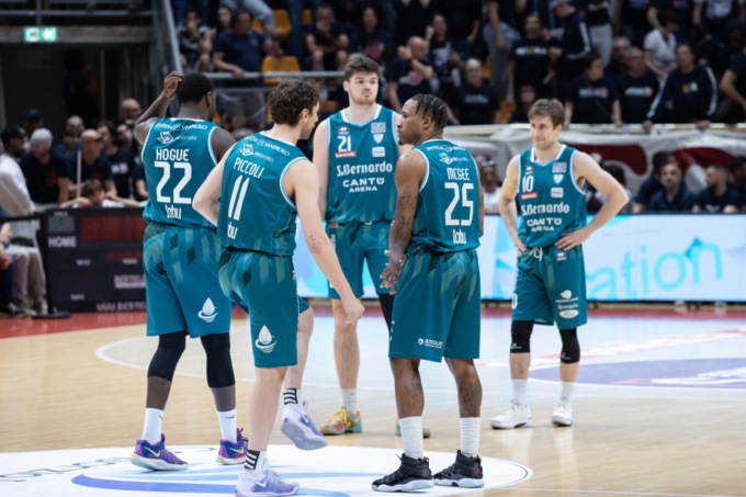 La Pallacanestro Cantù perde contro Bologna: si va a Gara 5