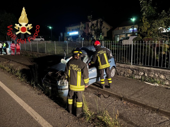 Scontro tra due auto, c’è un ferito grave