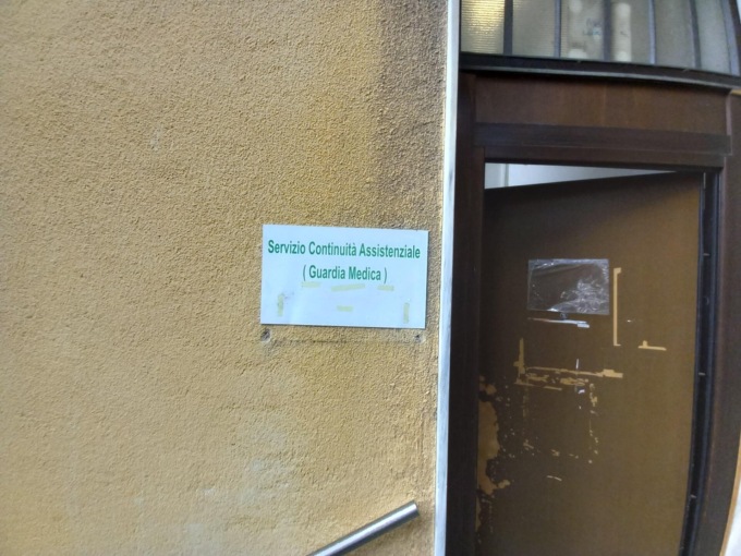 Degrado nella sede della Guardia medica