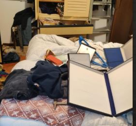 Ladri in casa dell’ex sindaco: rubate alcune targhe ricordo