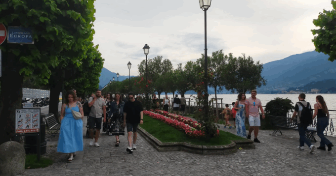 Facevano il “gioco delle tre carte” sul lungolago: beccati dai Carabinieri