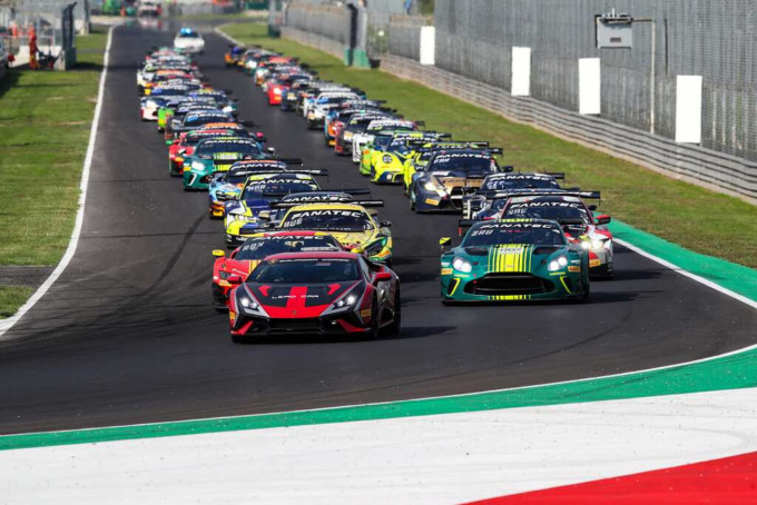 Tutto pronto per il Gt World Challenge Europe: 59 equipaggi al via