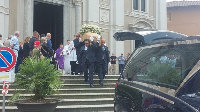 L’ultimo saluto a Chiara Colzani: “Non hai sprecato nemmeno un minuto della tua vita”
