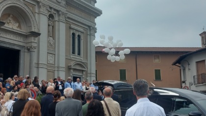Lurago d'Erba: i funerali di Chiara Colzani
