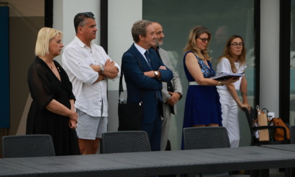 Miriam Tirinzoni ed Alessio Bordessa inaugurano l’estate al Bonni&Clyde Lido di Gera Lario