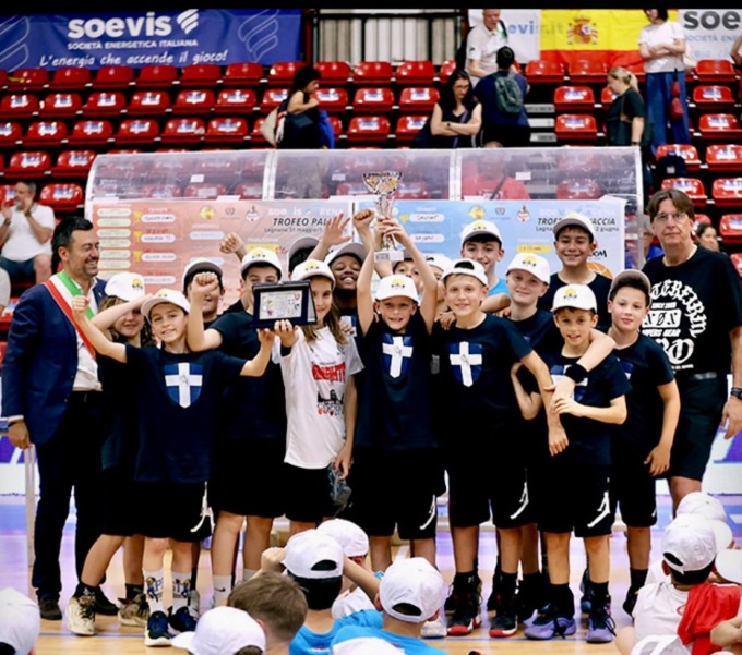 Gli aquilotti del Basket primi al Torneo delle contrade