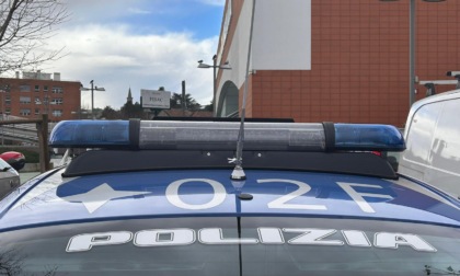 Razzia di profumi e creme in un supermercato, denunciati due minori