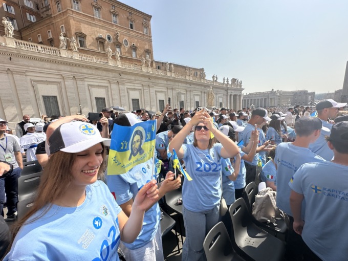 “Frontiere di Pace” all’udienza in piazza San Pietro con i ragazzi ucraini
