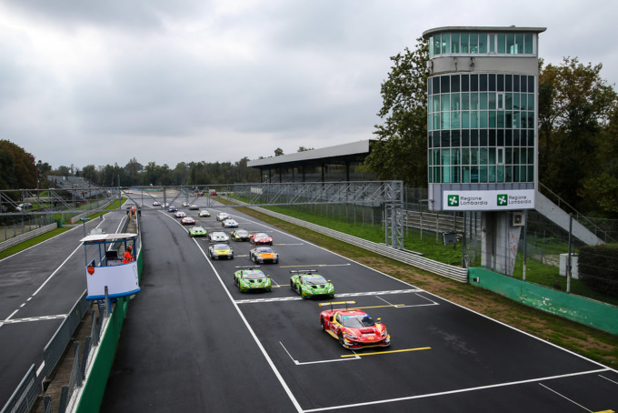 Al tempio della velocità scatta un ACI Racing