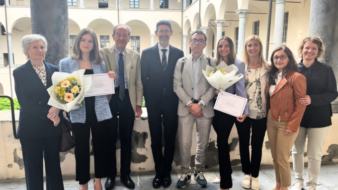 Premio di laurea in memoria del Cavalieri Aldo Bianchi a due neolaureate in Infermieristica