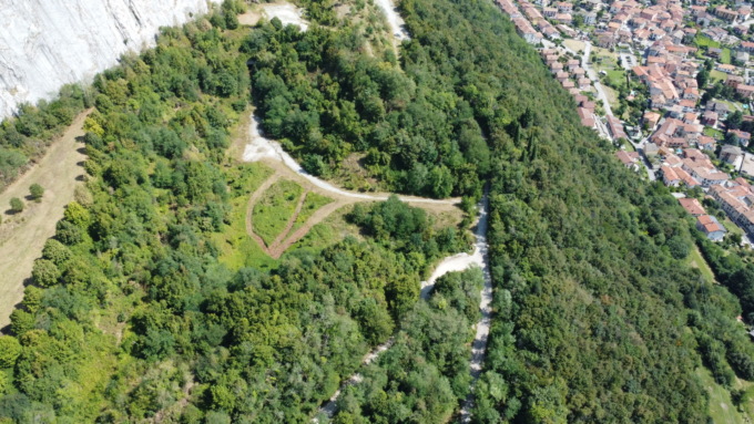 Maxi parco solare in arrivo alla Cava di Alpetto