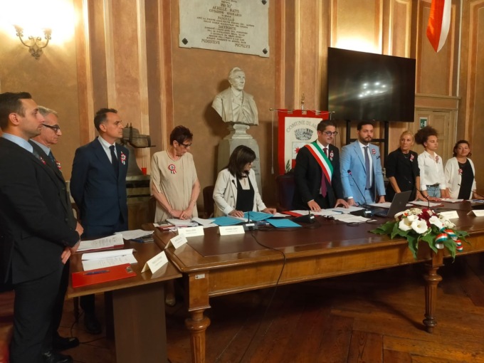 Primo Consiglio comunale da sindaco per Donadini Pina: accolto da una sala gremita