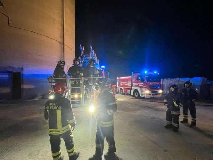 Crisi di personale per i Vigili del fuoco comaschi: “Situazione drammatica”