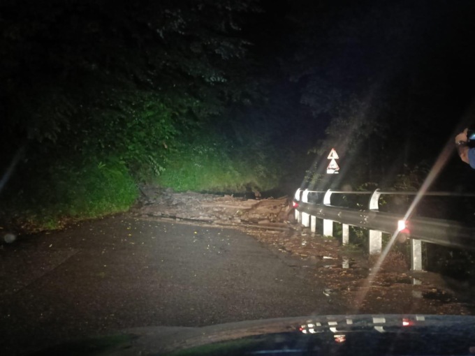 Lecco-Bellagio: dalle 11 riapre la strada dopo la frana