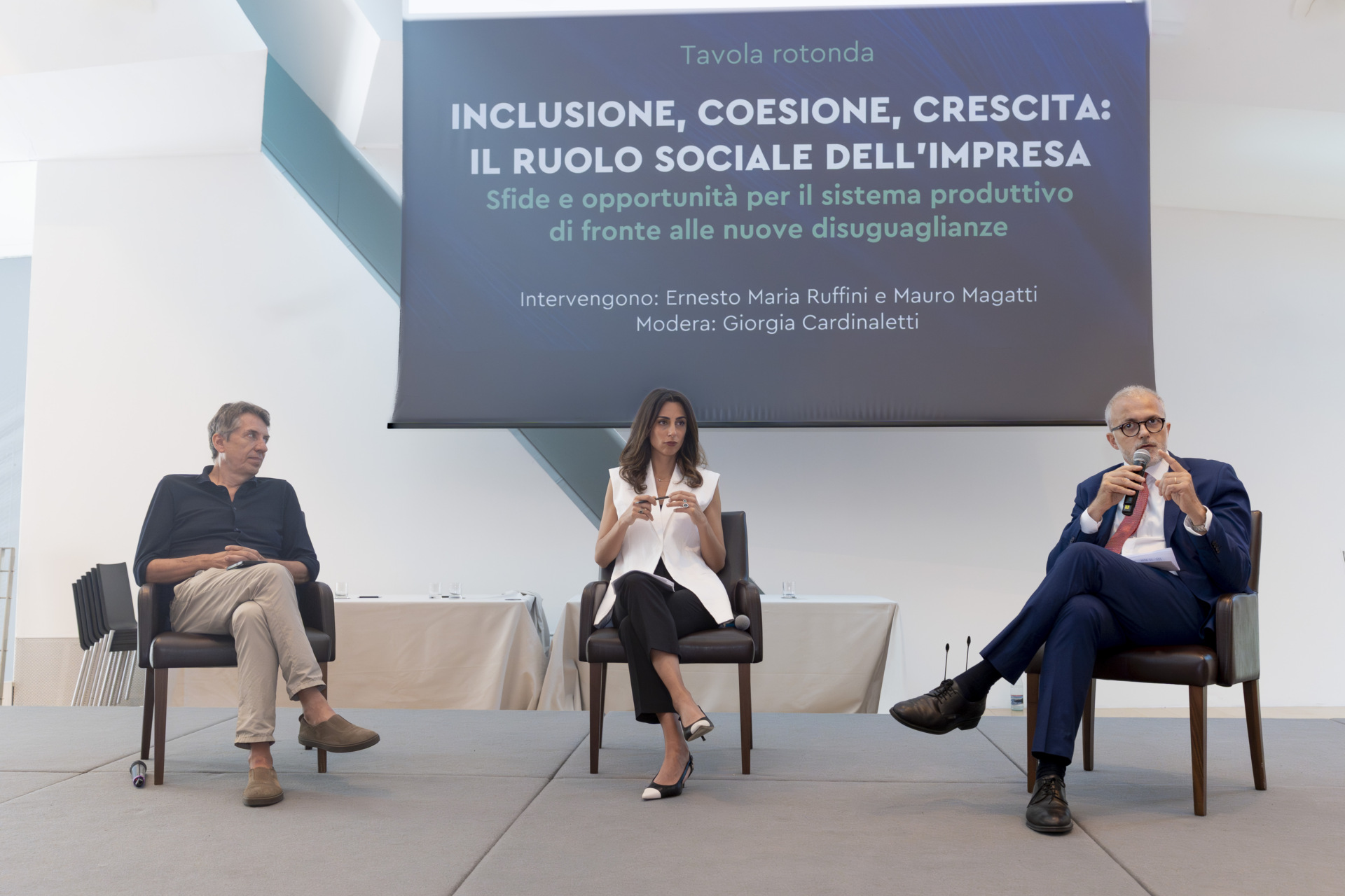 Da sinistra Mauro Magatti Giorgia Cardinaletti Ernesto Maria Ruffini