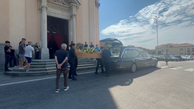 Muore mentre cerca i funghi, l’addio a Radaelli: “Papà, eri una persona meravigliosa”