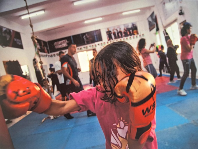 Boxe e arte in aiuto al popolo di Gaza