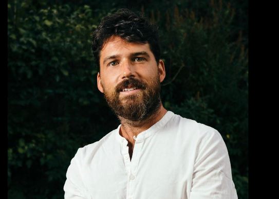 Girerà l’Italia in furgone: “Voglio fare musica e creare connessioni”
