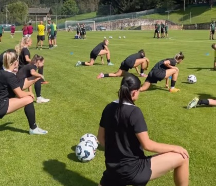 Como Women ko nel primo test