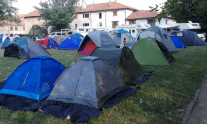 Una notte in tenda con i papà