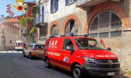Cade da un muretto, diversi traumi per un 83enne