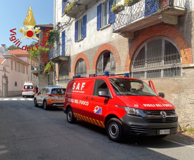 Cade da un muretto, diversi traumi per un 83enne
