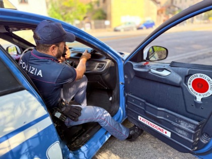 Rapina e lesioni aggravate: in carcere un 45enne ricercato dalla Polizia