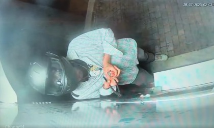 Danni alla casetta dell'acqua: vandali ripresi dalle telecamere