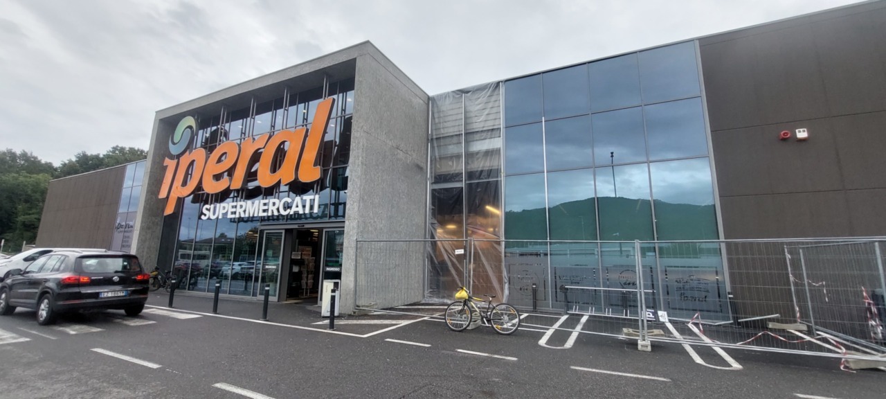 Spaccata all’Iperal: furto da 70mila euro