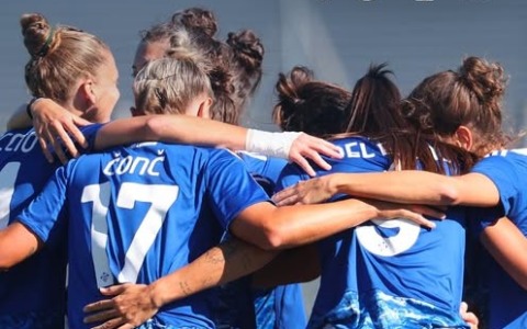 Serie B rosa: il Como 1907 cala il poker a Frosinone e vola in vetta
