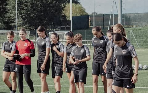 Como Women e Como 1907: Primavera subito a segno