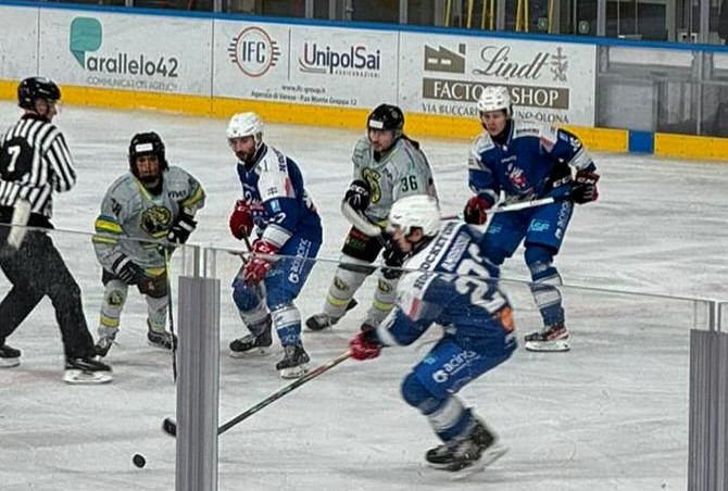 Test per l’Hockey Como: perde a Torre Pellice, poi sbanca Varese