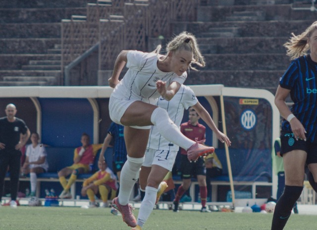 Alisha lehmann a segno- foto social Como Women