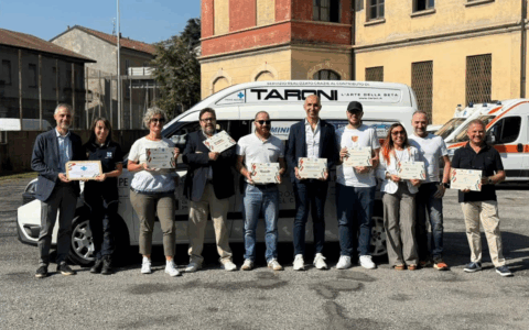Nuovo mezzo disabili donato alla Croce Azzurra Odv