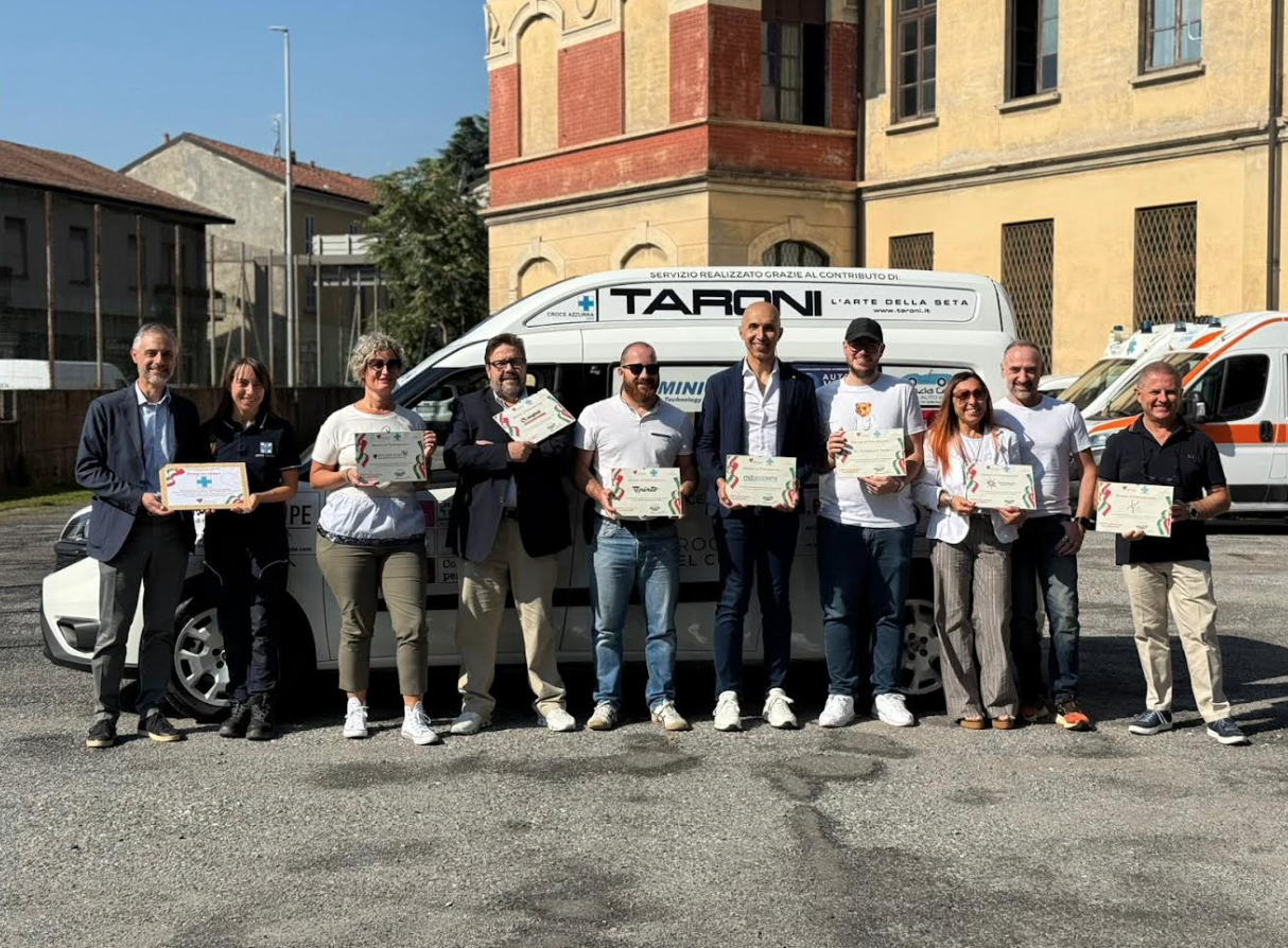 Nuovo mezzo disabili donato alla Croce Azzurra Odv
